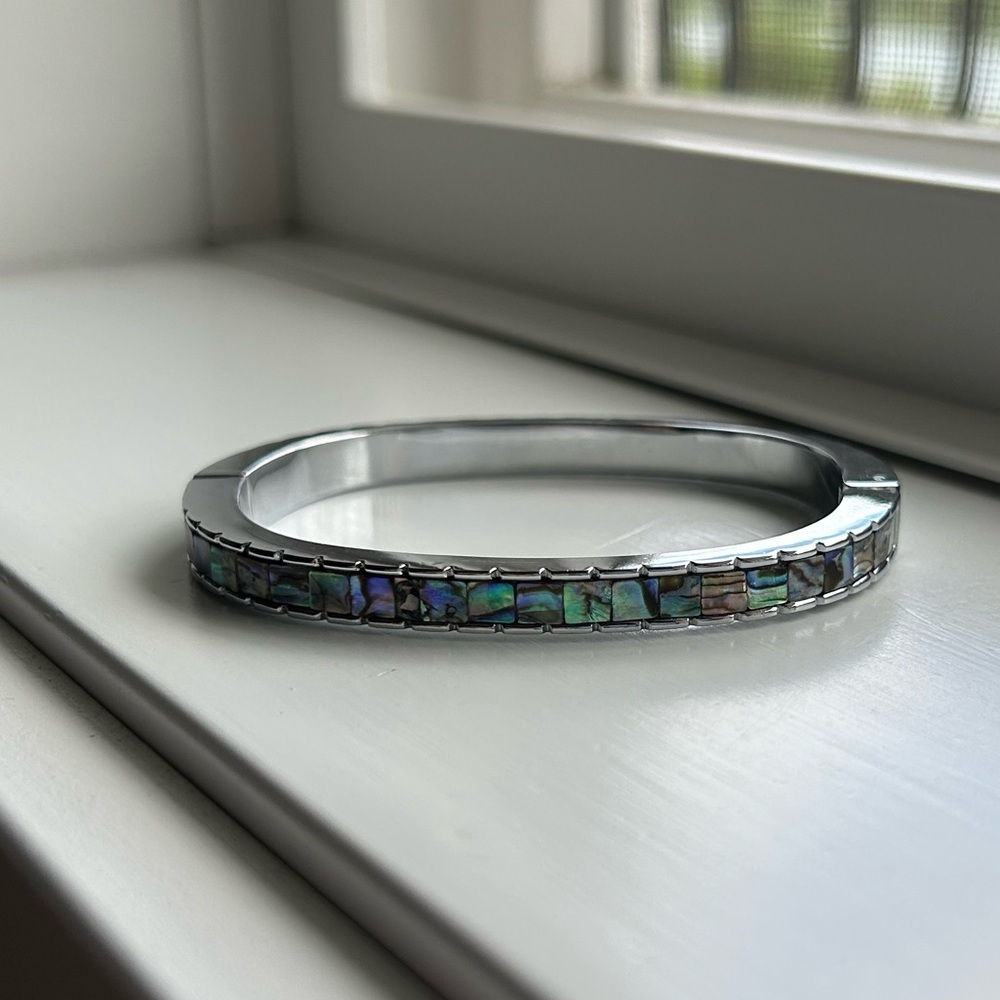 Elegant Silver tone Abalone Bangle Bracelet magnetic closure iridescent shell